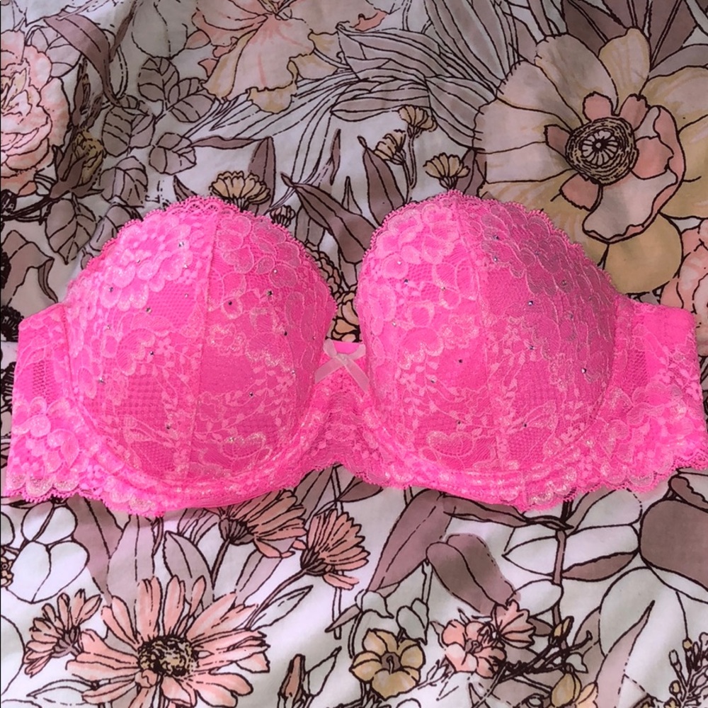 Victoria’s Secret dream angels bra